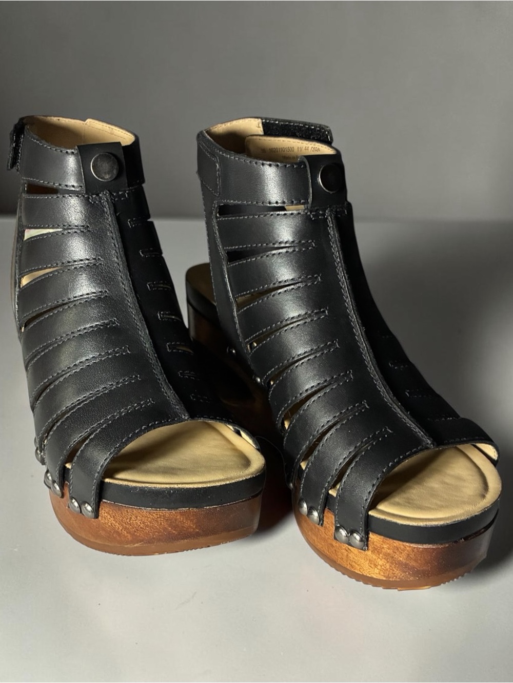 Dansko Black Leather Strappy Wooden Clog Heel Sandals EU 36 US 5.5-6